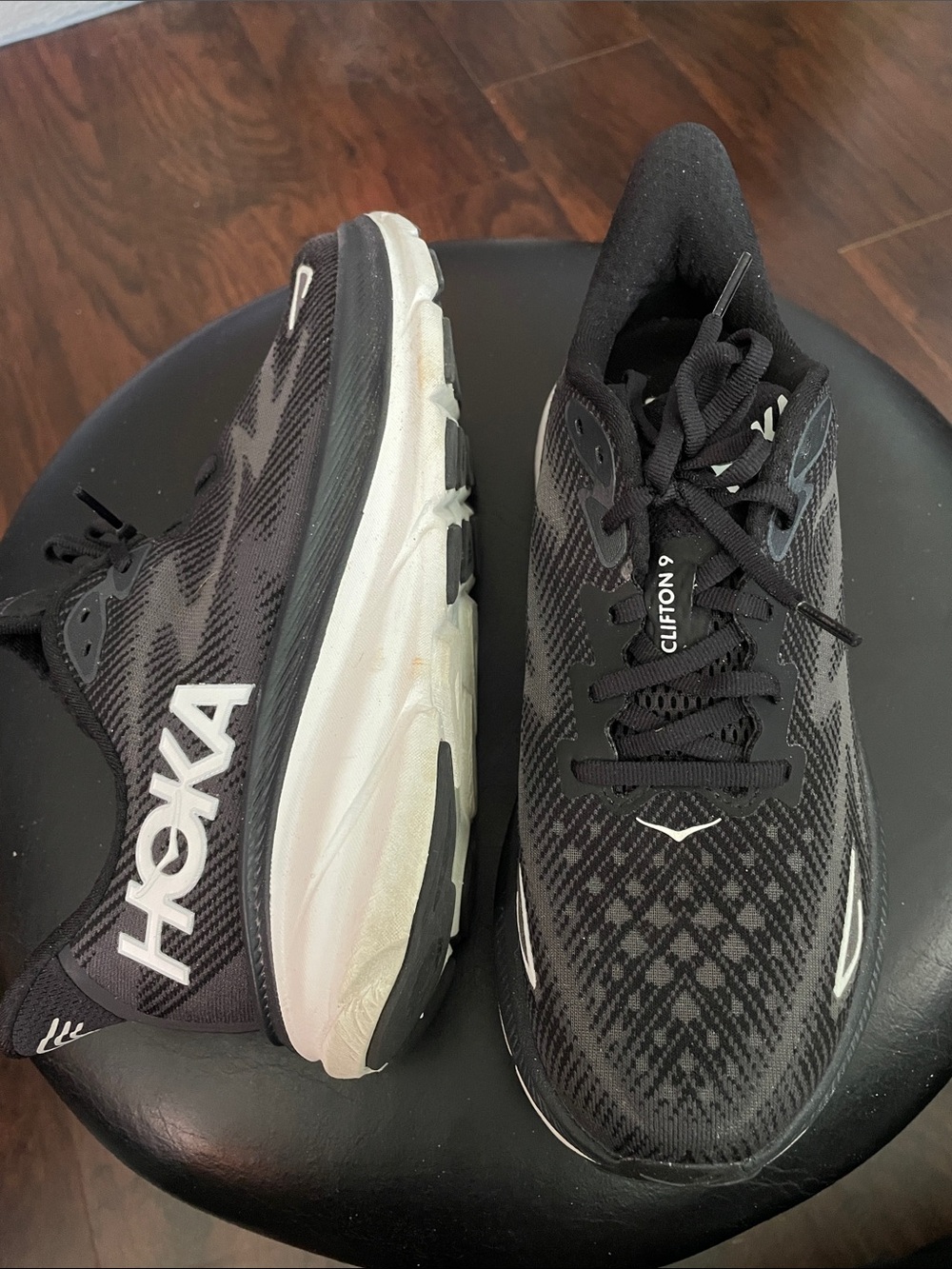Hoka Women’s Clifton 9